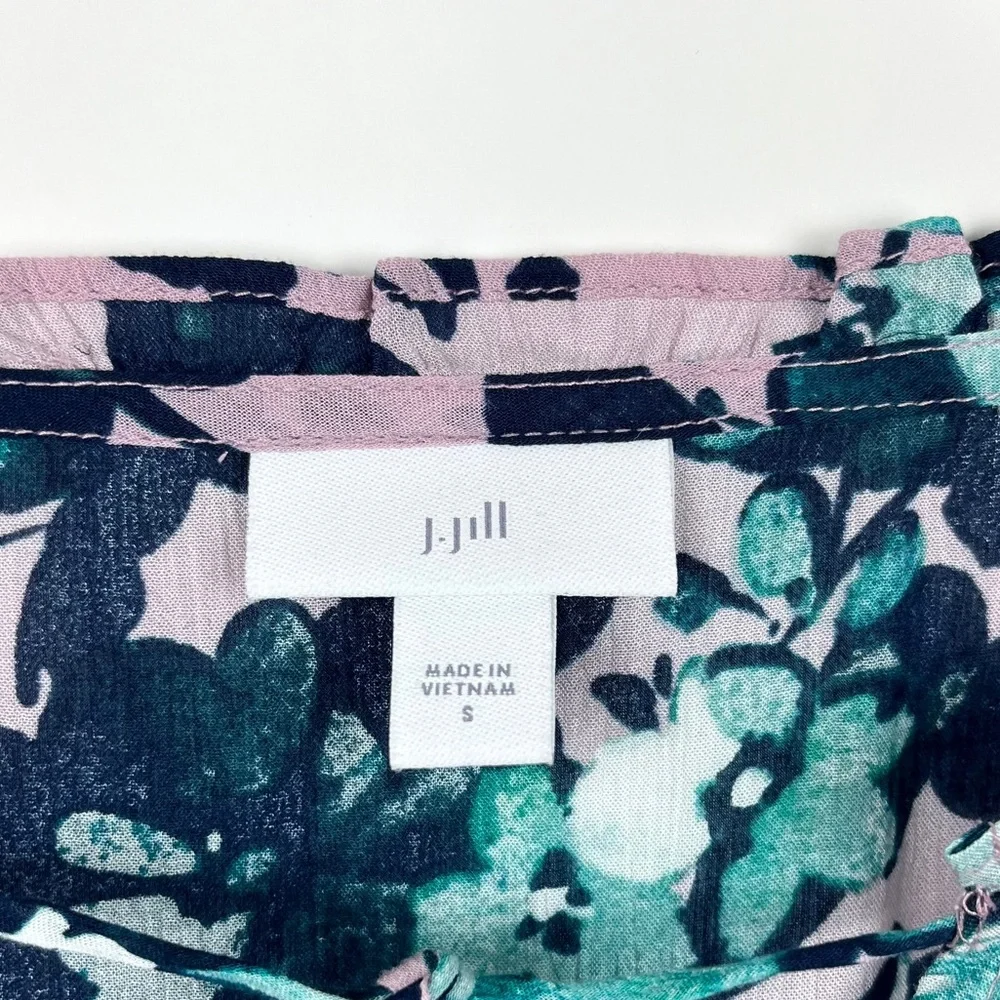 J. Jill Mauve Floral V Neck Rayon Beautiful Blooms Blouse Top